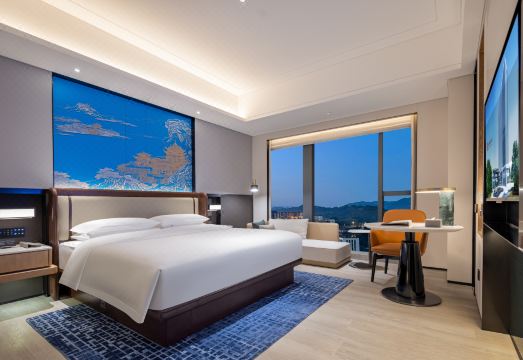 4. 지우저우 인터내..