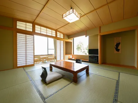 Yufuin Onsen Ryokan Mebaeso