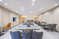 Tianlu Light Luxury Hotel Hotel di Alxa Right Banner