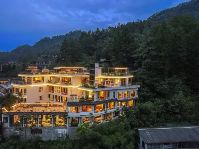 Qingchenshan guanshanyubo Hot spring Home stay Hotel dekat Qin’an Ancient Town
