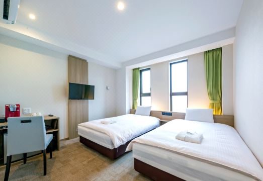 2. 호텔 멜디아 시..