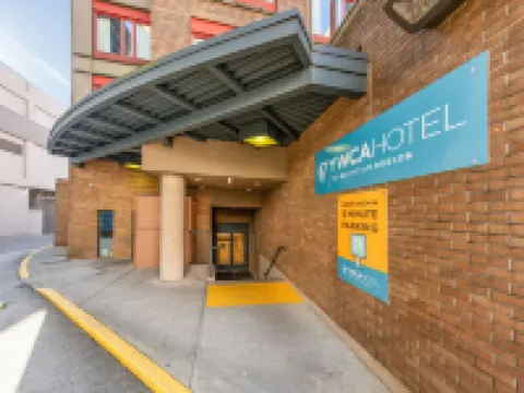 ホテル ウィロ (フォーマリー YWCA ホテル バンクーバー) バンクーバーのホテル