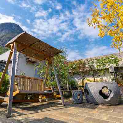 石阡名舍文化藝術酒店(温泉大道湯山客運站店) Hotel Exterior