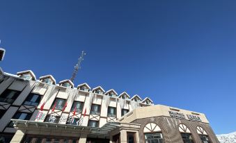 Kanas DeRong Hotel