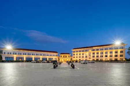 NORINCO SKYLIGHT RESORT Отели рядом с достопримечательностью «Haotian Park»