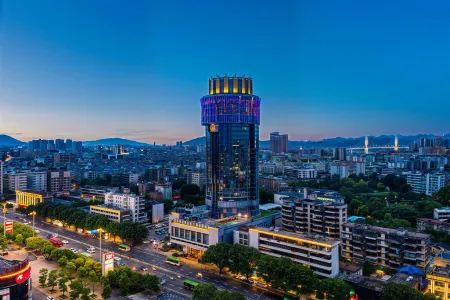 Star Lake Hotel Отели рядом с достопримечательностью «Chaotian»