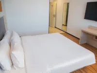 Elan Inn Changchun University of Science and Technology Weixing Square - Pet friendly