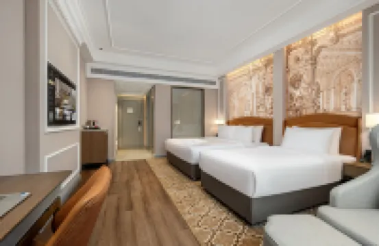 Vienna International Hotel （Zhouzhi Shuijie） Hotels in Zhouzhi