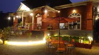 SK Brownstone Villa - Villas