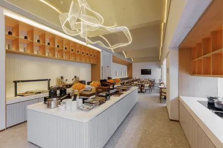 meiqijiudian Отели рядом с достопримечательностью «Guanlanhu Huayi Fengxiaogang Dianying Gongshe-Nanyang Street»