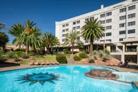 Mövenpick Hotel Windhoek - Pools