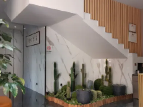 Weiweilai Light Luxury Hotel Hoteles en Condado de Luliang