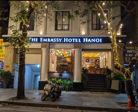 The Embassy Hotel Hanoi Отели рядом с достопримечательностью «Lotus Water Puppet Theater»