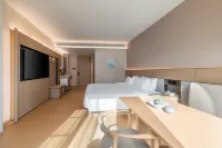 Quanji Hotel (Houxiu Plaza, Dongting Lakeside) Hotels in Yueyang County