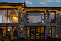 Mushan Snow Cottage Twilight Peaks • View Guanshan Shejing Linshu (Yulong Snow Mountain Branch) - bar