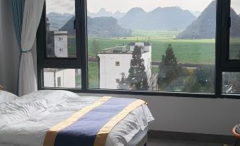 Luoping Huaqing Yueshe Homestay
