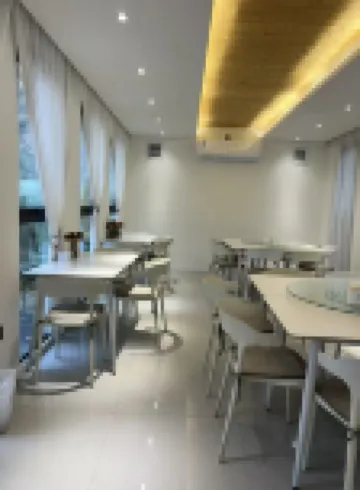 Floral Hotel· Fengxutai Hot Spring Hotel(Laojunshan Yunjing Cableway Branch)