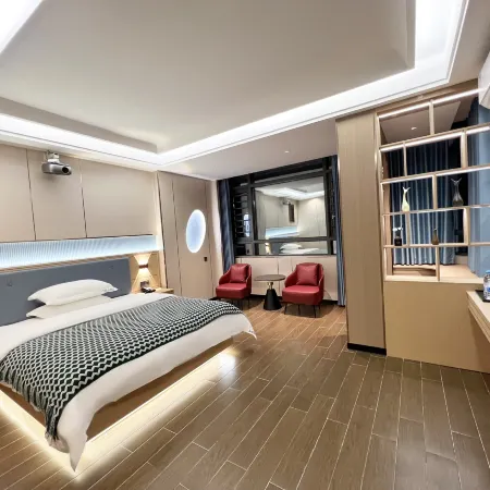 Lufeng Qingyuan Shiguang Hotel (Jieshi Town)