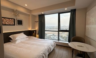 Yunqi Hotel