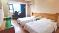Yichang New Feiman E-Sports Hotel (Wanda Plaza Canal Park)