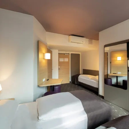 B&B HOTEL Düsseldorf-Mitte Отели рядом с достопримечательностью «Штальверк»