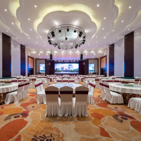 Longyu International Holiday Hotel