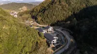 Shan Jiu You Xi Hot Spring Vallie Homestay - غرفة مطلة على الجبل