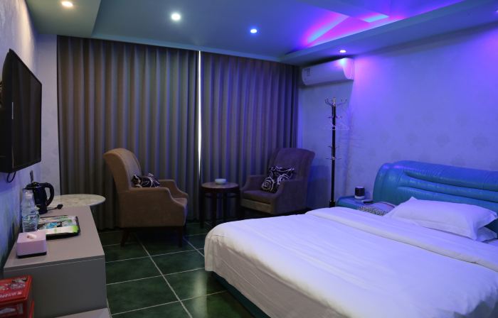 Aishang Theme Hotel (Puding Kaixuancheng)
