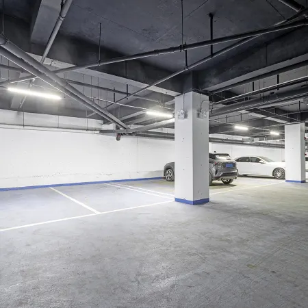 Vienna Hotel (Ganzi Gesar Wangcheng 317 National Road Chuanzang Road Branch)
