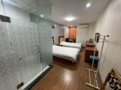 Jinzhou Xingyi Theme Business Hotel Hotel di Guta Park/Fude Turntable