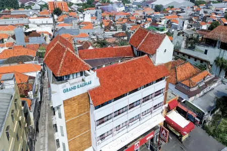 Hotel O Chinatown Near Ampel Formerly Hotel Novera Отели в г. Pabean Cantikan