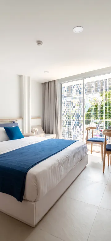 ห้องดีลักซ์ ห้ามสูบบุหรี่-ติดฝั่งถนนและรถไฟฟ้า