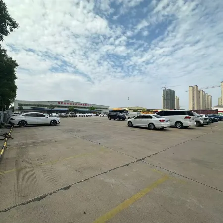 Xinxi Hotel (Qianjiang Jieyang Logistics Park Branch)