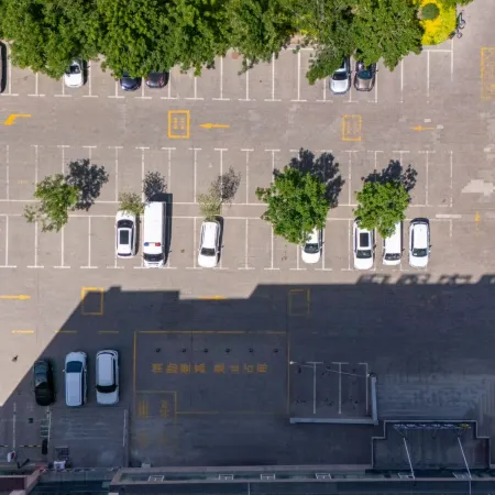 Yulong Hotel