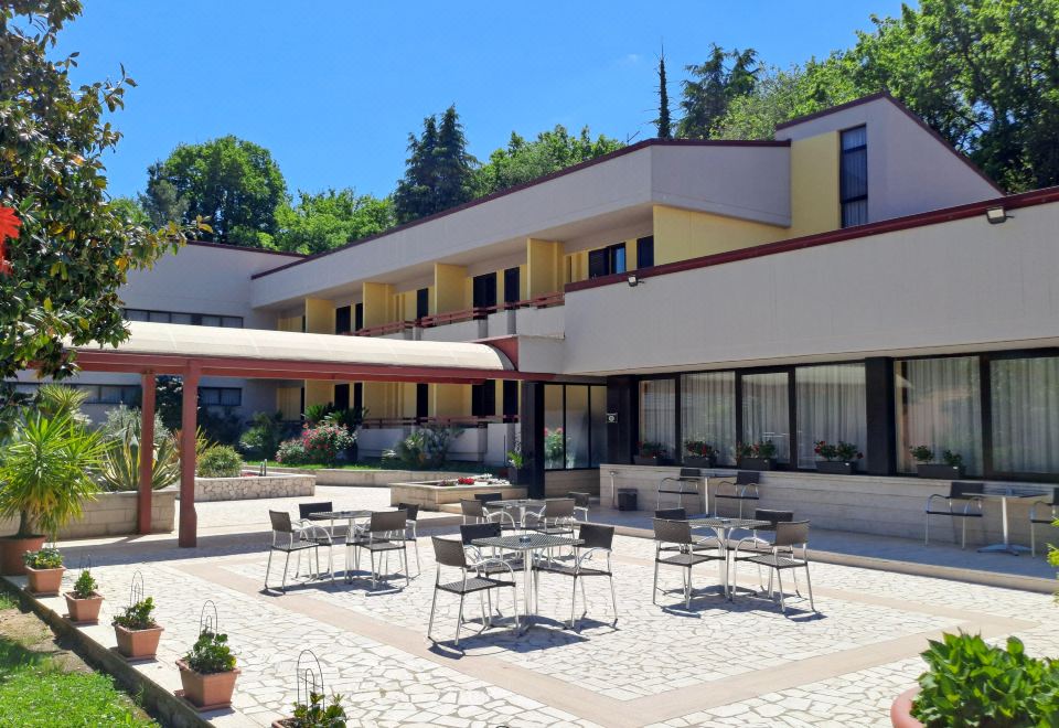 hotel overview picture