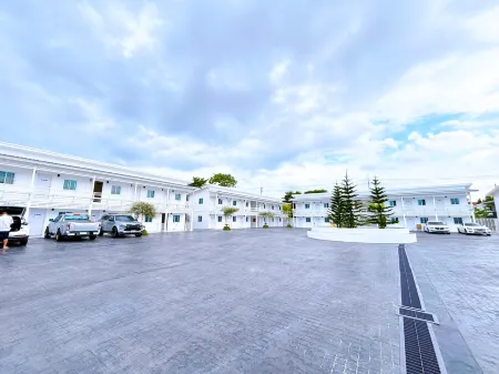 Duangdeerojehouse Отели рядом с достопримечательностью «Храм Ада и Рая»