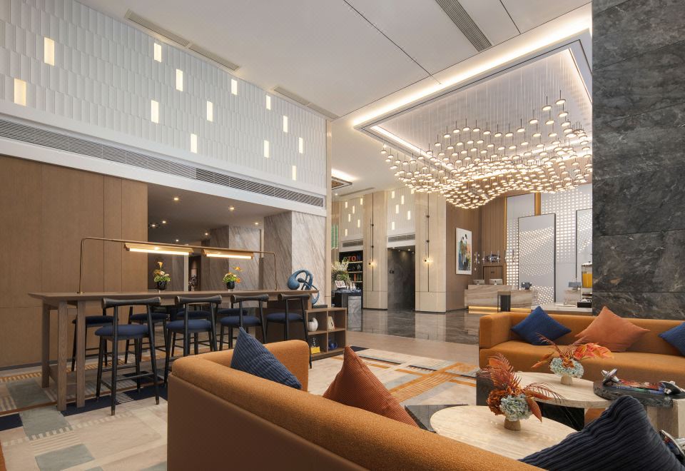2. Hilton G..