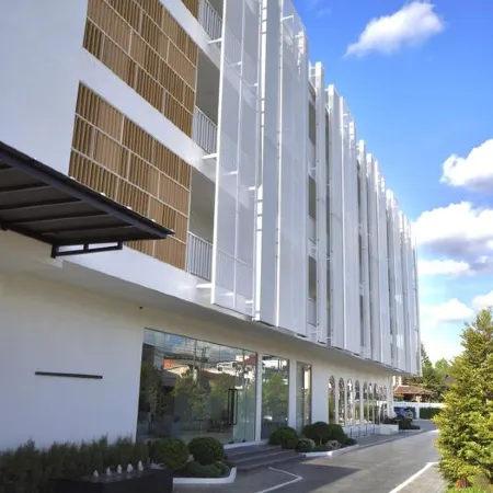 Alto Hotel M