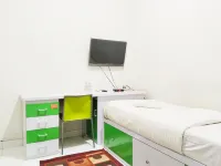 Colombus Homy Syariah Hotels in East Telukjambe