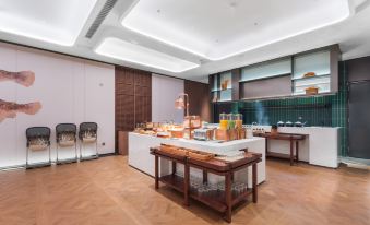 Qingdao Railway Station Zhanqiao Meilun Hotel