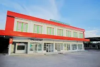 Hotel O Makassar Near Bandara Sultan Hasanuddin Formerly 88 Inn Maros Hotels in Mandai