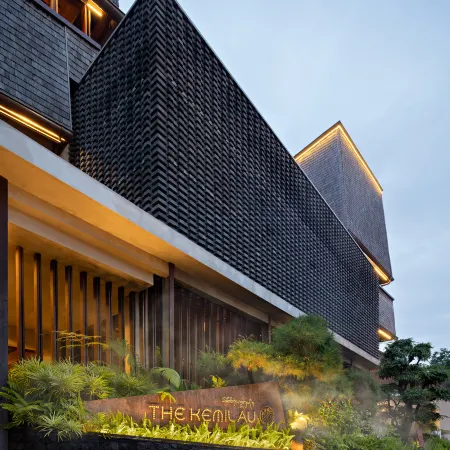 The Kemilau Ubud Отели рядом с достопримечательностью «Пенестанан»