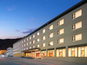Yunzuo Xingguang Hotel (Zhumeng Town)