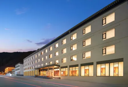 Yunzuo Xingguang Hotel (Zhumeng Town) Отели в г. Динжи