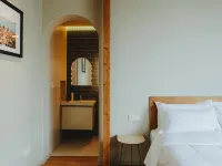 Shijian Homestay (Huoju 8th Street International Coastal Baths) Hotels near Torch 8th Street
