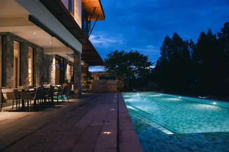 Secluded Garden Отели в г. Синъи