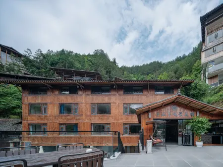 QianshanYueSceQianshan Yue Scenic Beauty Inn (Xijiang Qianhu Miao Village Store)