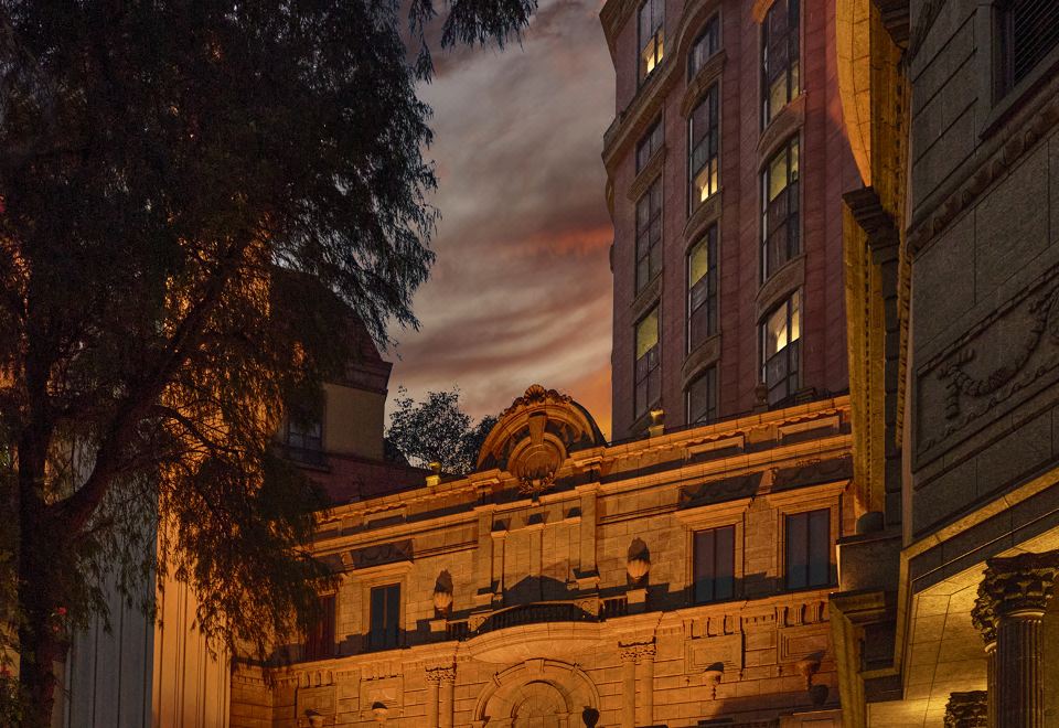 3. 만다린 오리엔탈..