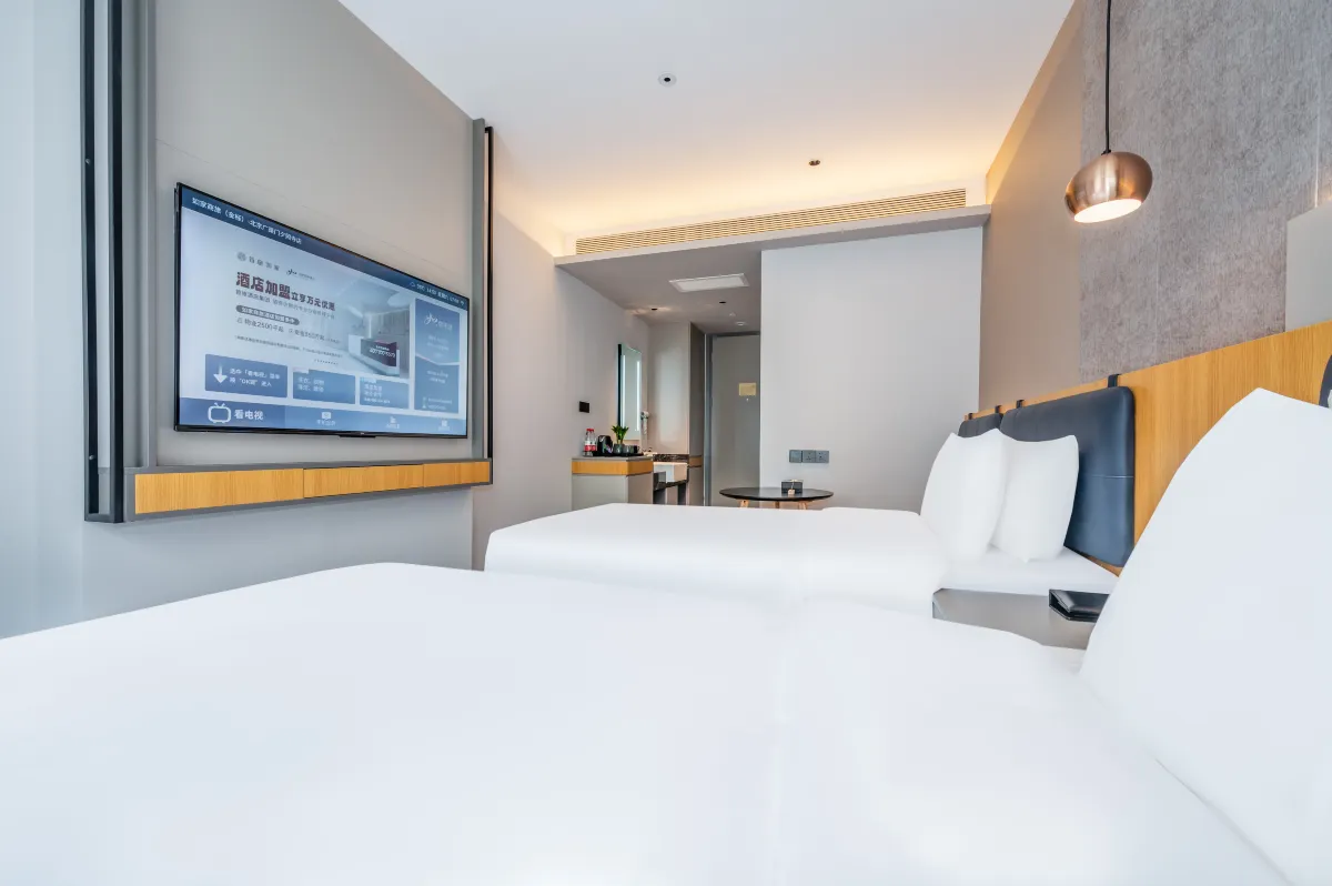 Home Inn Business Hotel (Xizhaosi Street Branch, Guangqumen Inner Subway Station, Beijing) Номера Photos