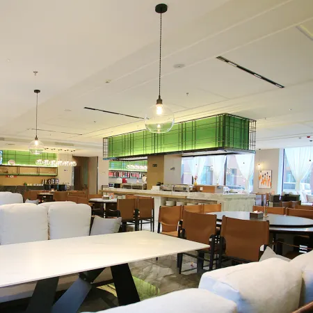 Bayin Brooke Junhe Hotel